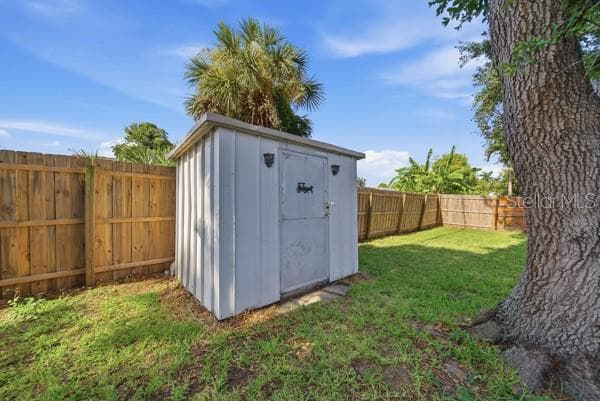 5935 63RD AVENUE — photo 33 of 45