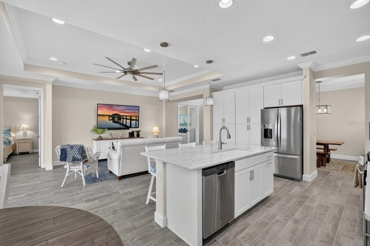 713 LANDSHARK BOULEVARD — photo 17 of 49