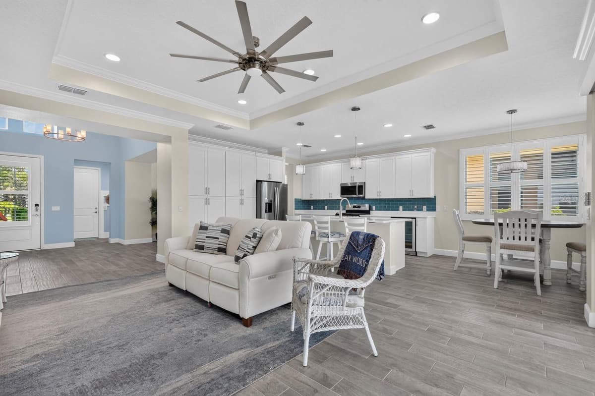 713 LANDSHARK BOULEVARD — photo 11 of 49