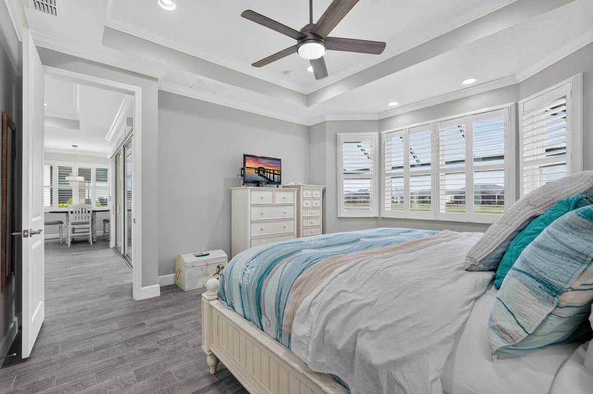 713 LANDSHARK BOULEVARD — photo 26 of 49