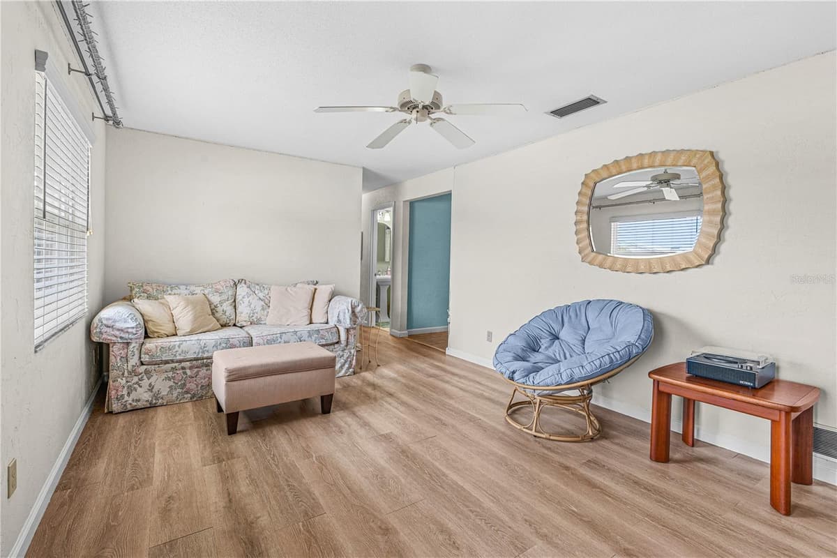 2955 CARRIAGE DRIVE — photo 4 of 34