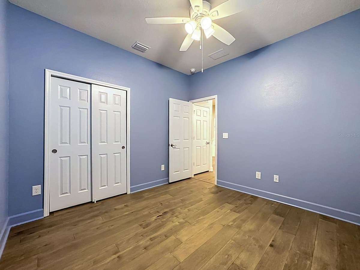 10445 FLAGSTAFF FALLS AVENUE — photo 7 of 28