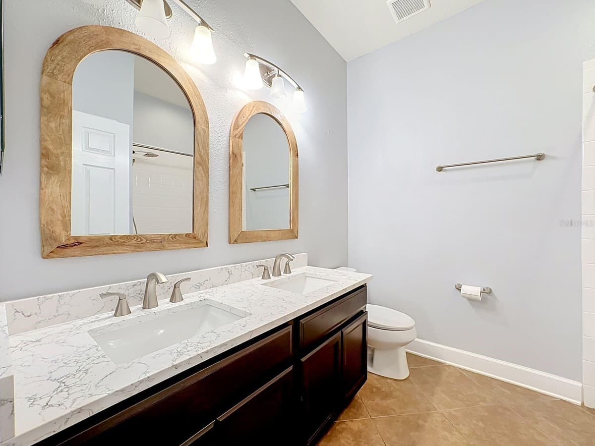 10445 FLAGSTAFF FALLS AVENUE — photo 8 of 28