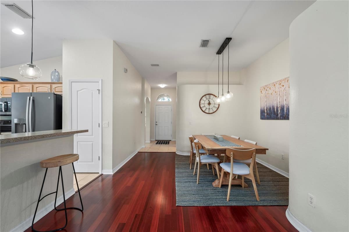 1611 SCARLETT AVENUE — photo 4 of 58
