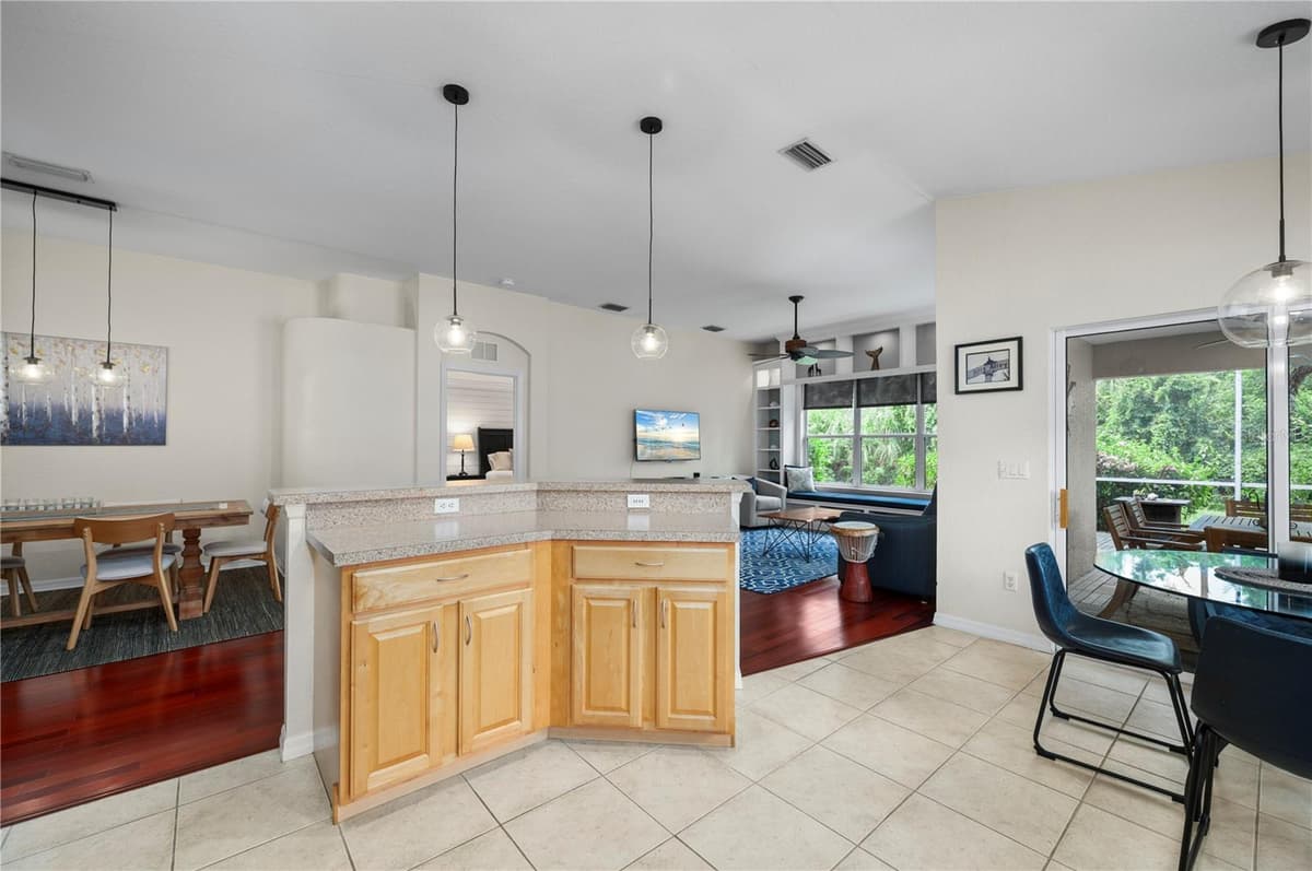 1611 SCARLETT AVENUE — photo 12 of 58