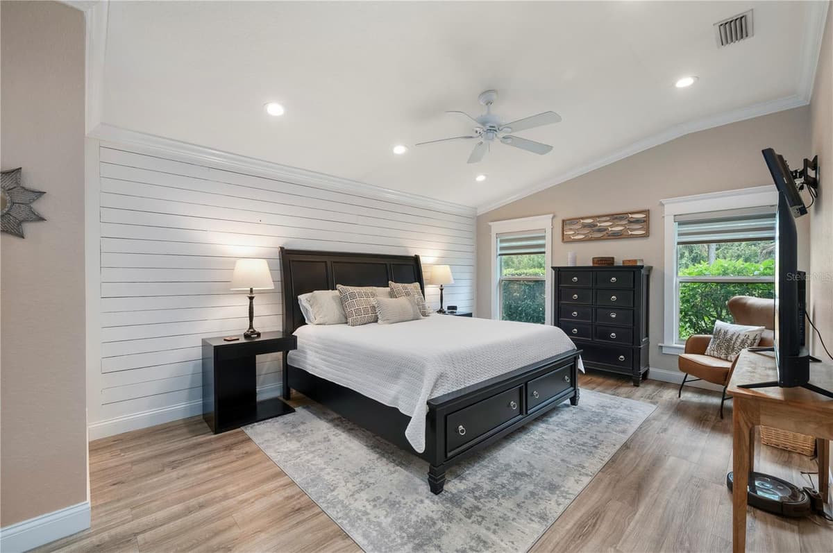 1611 SCARLETT AVENUE — photo 18 of 58