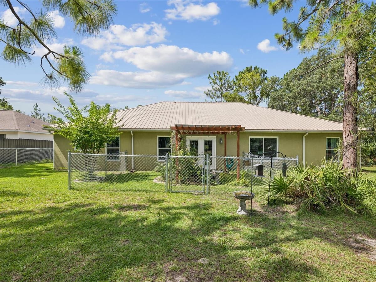 12229 BARNEVELDE ROAD — photo 3 of 63