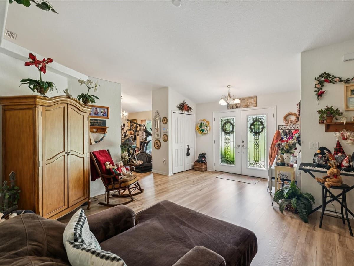 12229 BARNEVELDE ROAD — photo 13 of 63