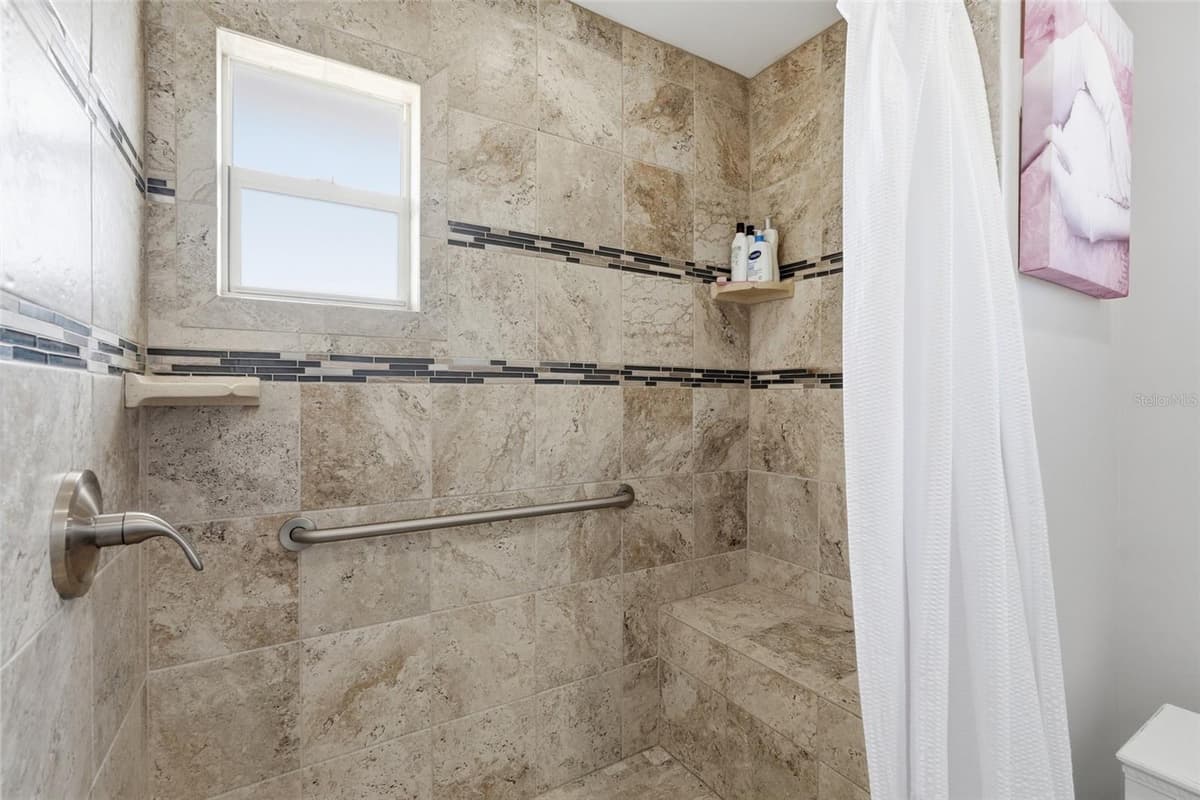 3433 NIGHTHAWK COURT — photo 15 of 32