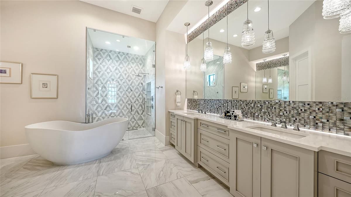 8339 LUCERNE LOOP — photo 47 of 93