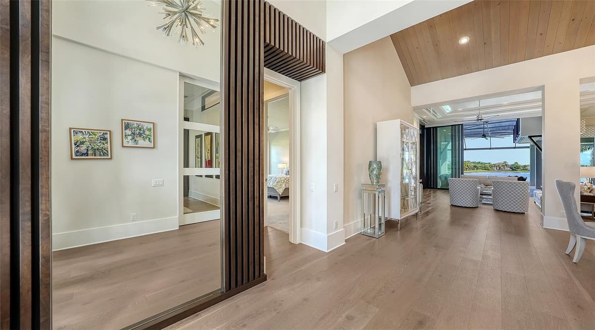 8339 LUCERNE LOOP — photo 9 of 93