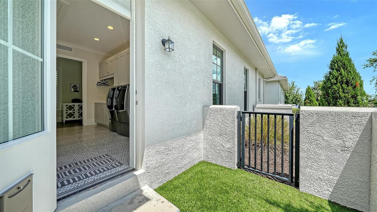 8339 LUCERNE LOOP — photo 57 of 93