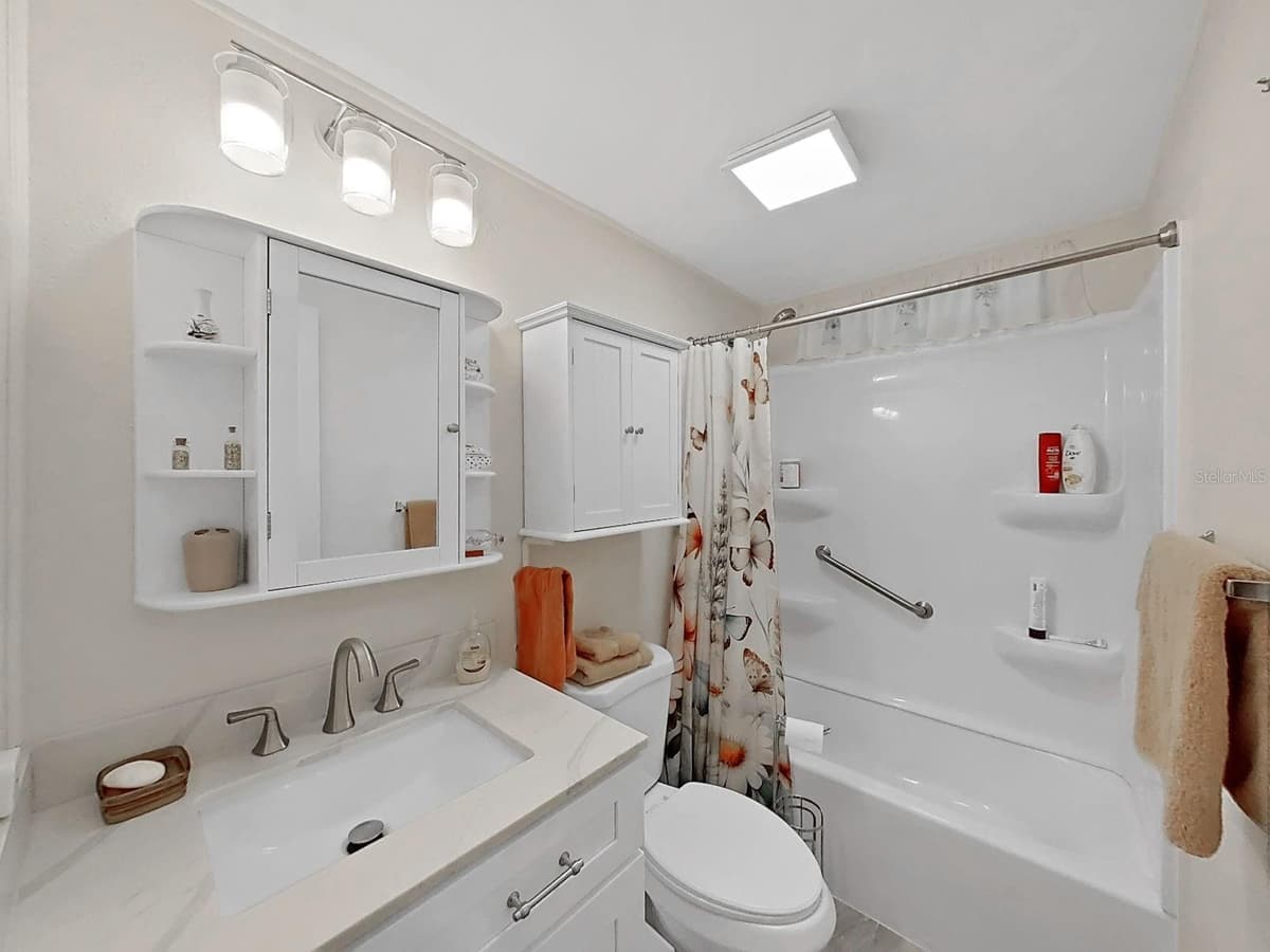 5083 LODGEWOOD DR — photo 28 of 42