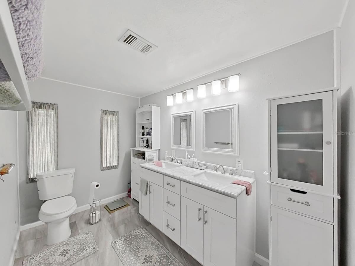 5083 LODGEWOOD DR — photo 24 of 42