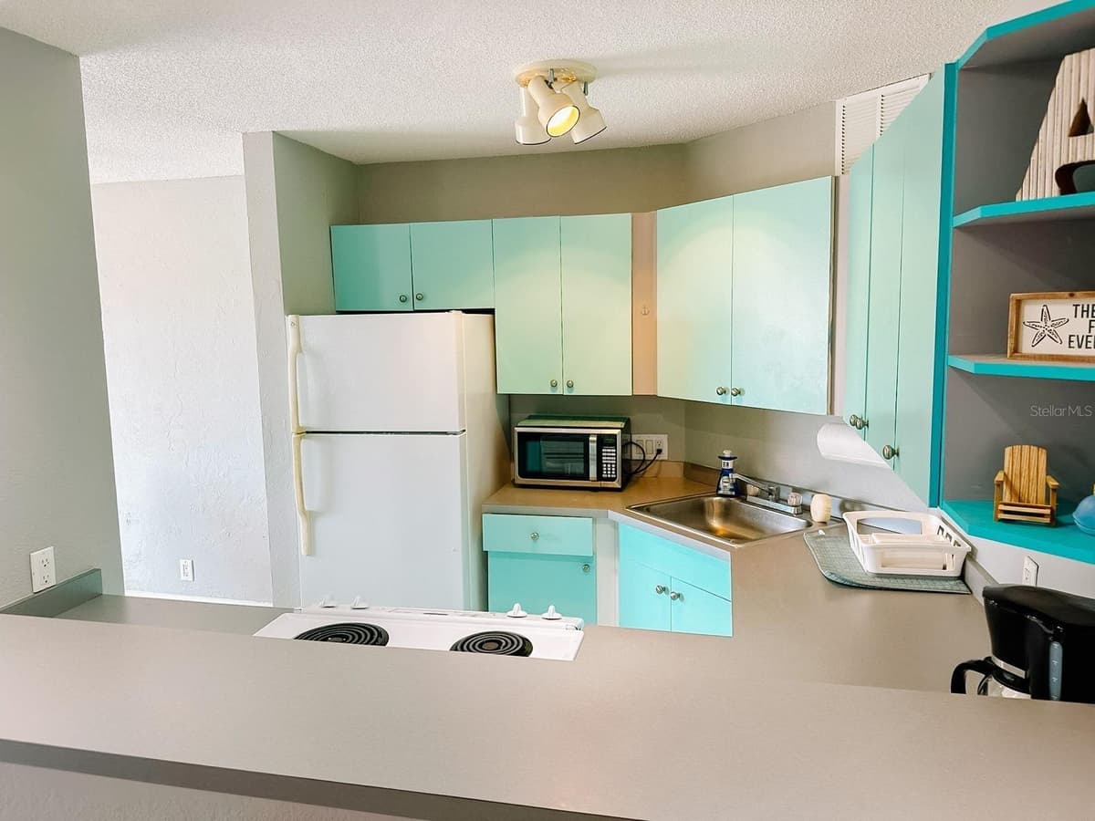 3315 58TH AVENUE — photo 4 of 15