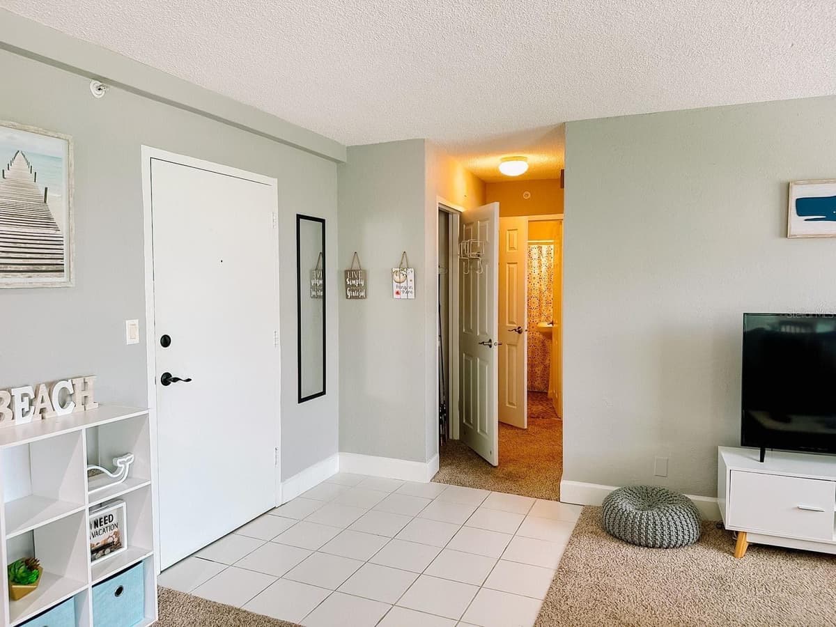 3315 58TH AVENUE — photo 7 of 15