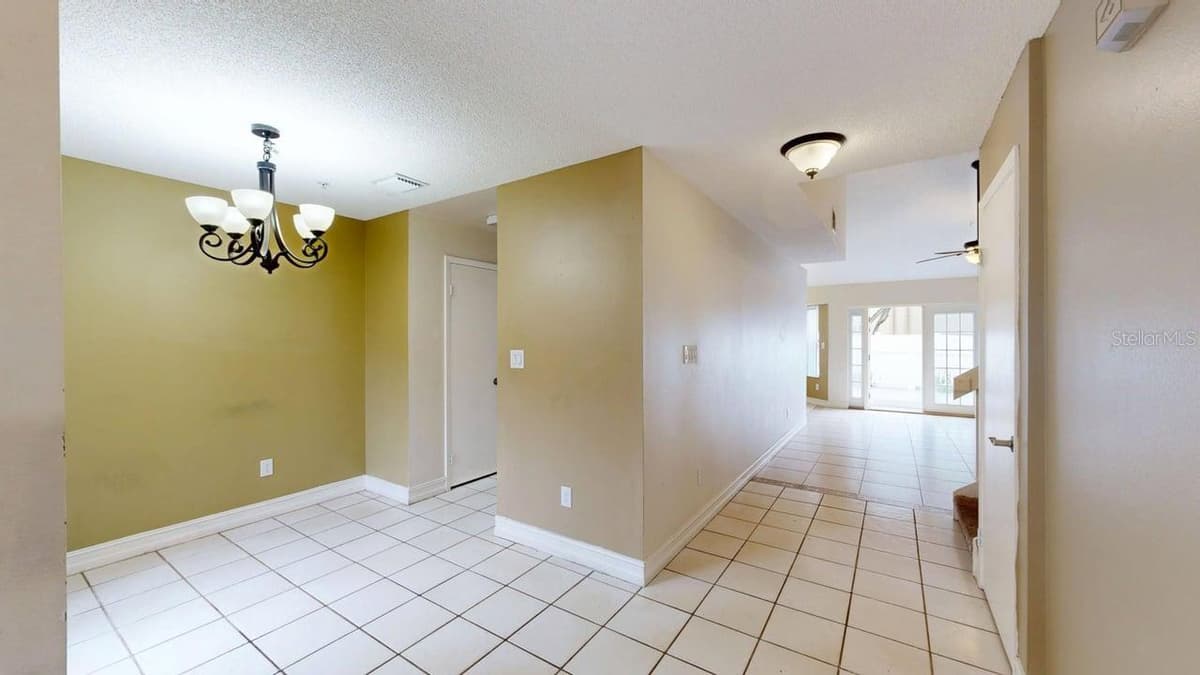 1009 CASA DEL SOL CIRCLE — photo 23 of 40