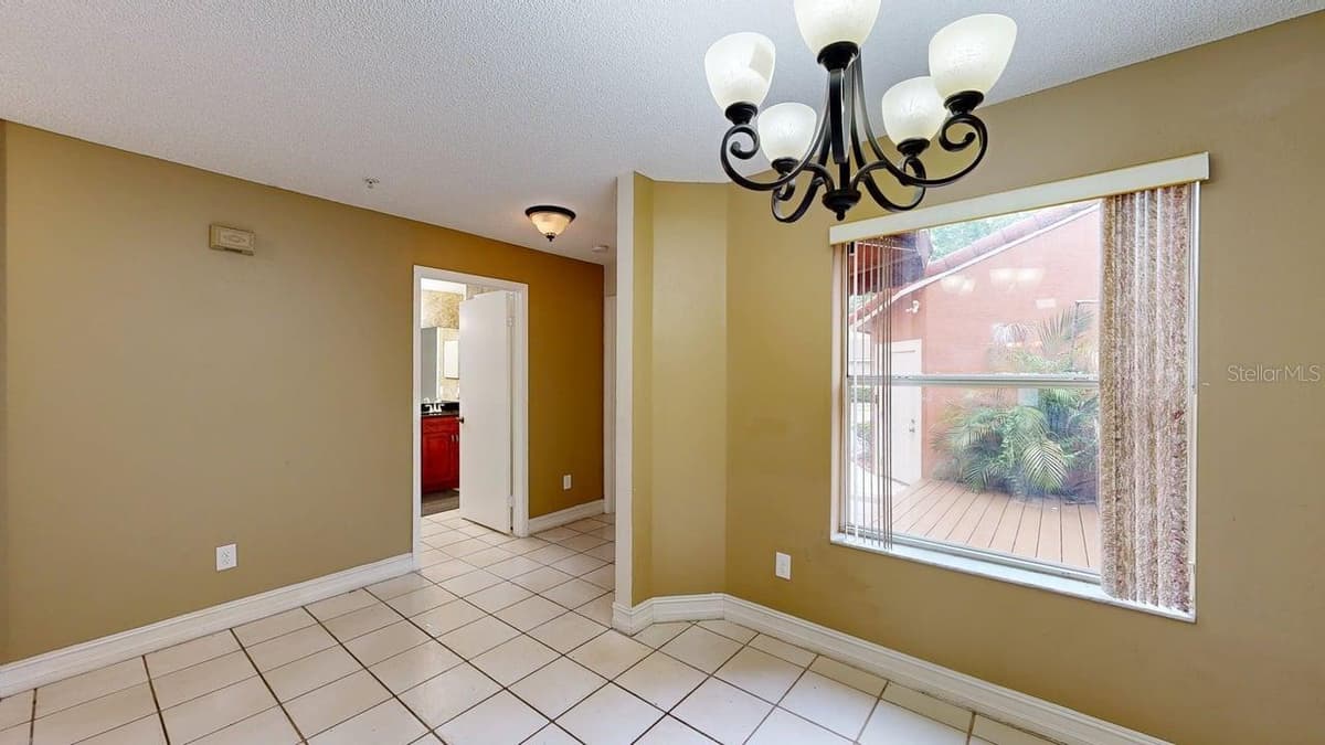 1009 CASA DEL SOL CIRCLE — photo 15 of 40