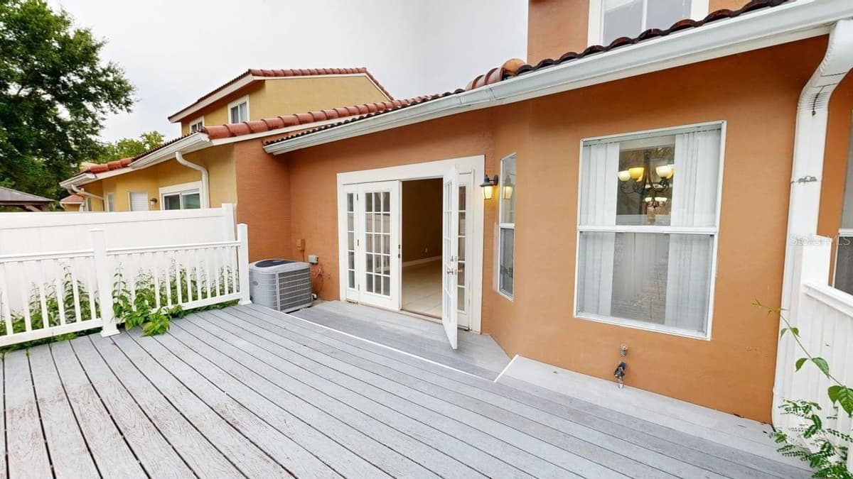1009 CASA DEL SOL CIRCLE — photo 10 of 40