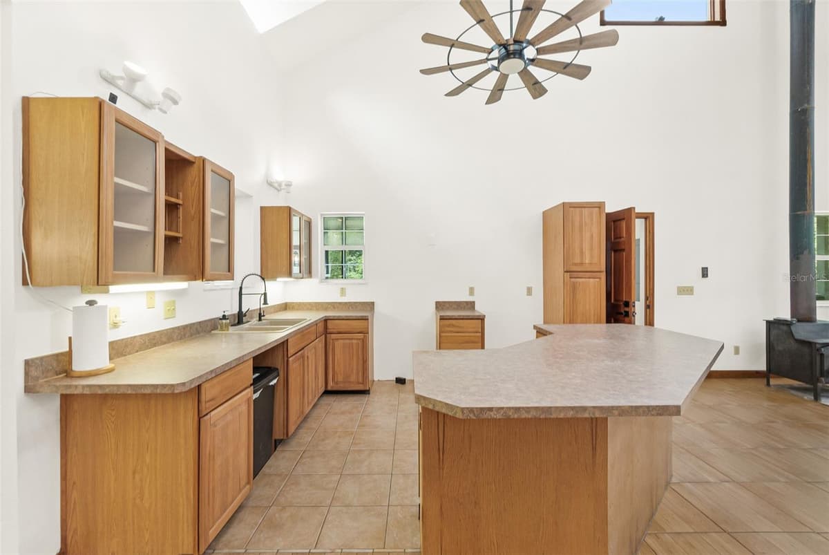 2680 COUNTY ROAD 2006 — photo 4 of 25