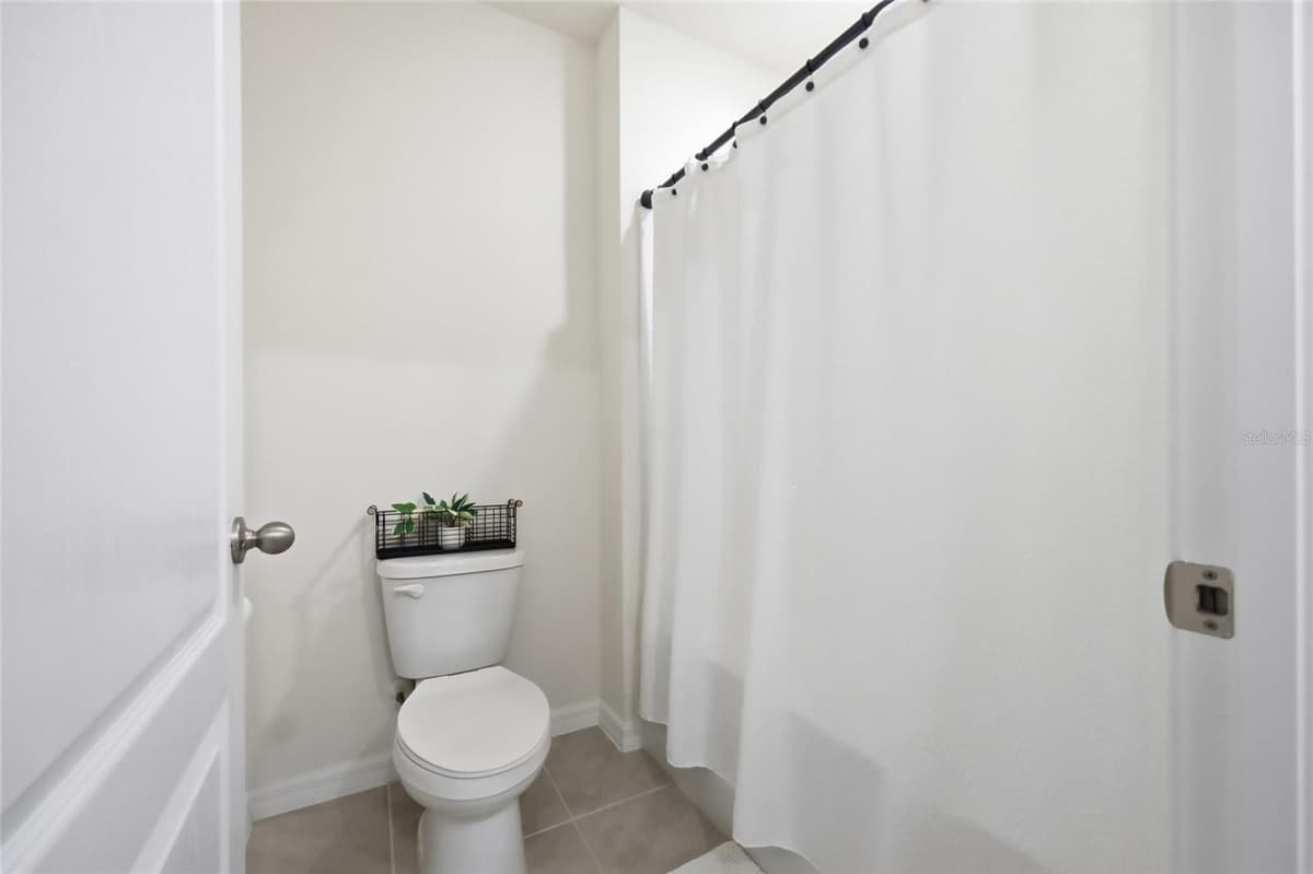 3719 PARAGON LANE — photo 36 of 52