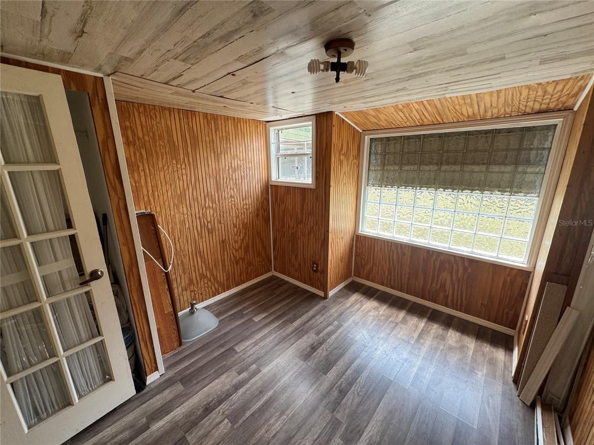 11351 ANN POINT — photo 18 of 36