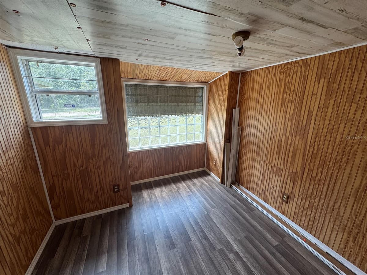 11351 ANN POINT — photo 17 of 36