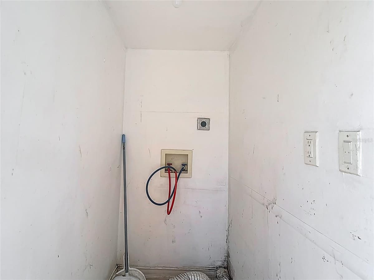 21032 VOYAGER BLVD — photo 25 of 28