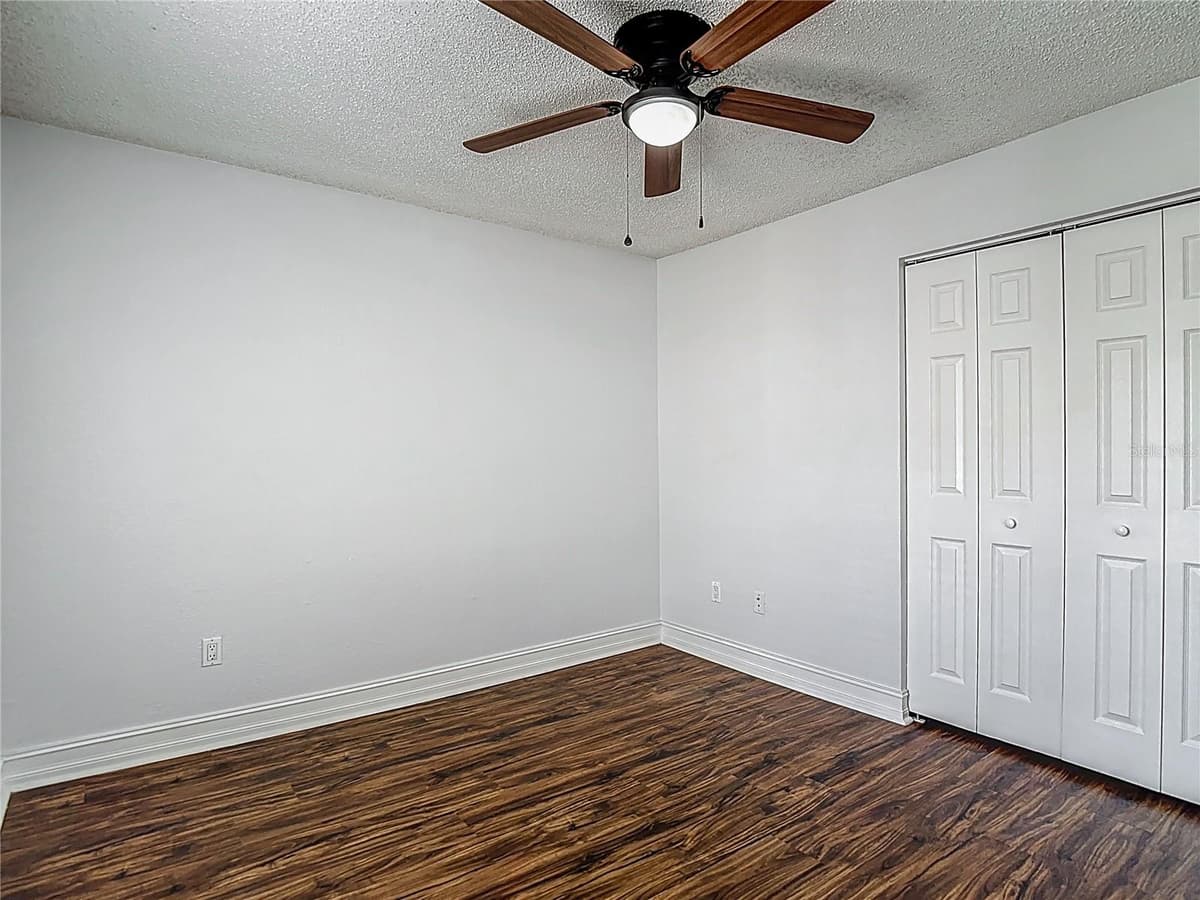 21032 VOYAGER BLVD — photo 16 of 28