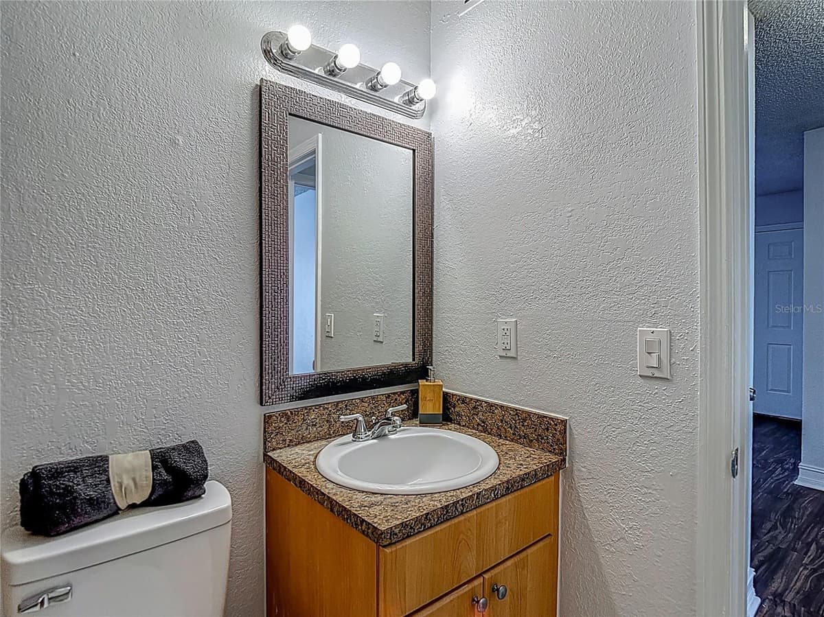 21032 VOYAGER BLVD — photo 21 of 28