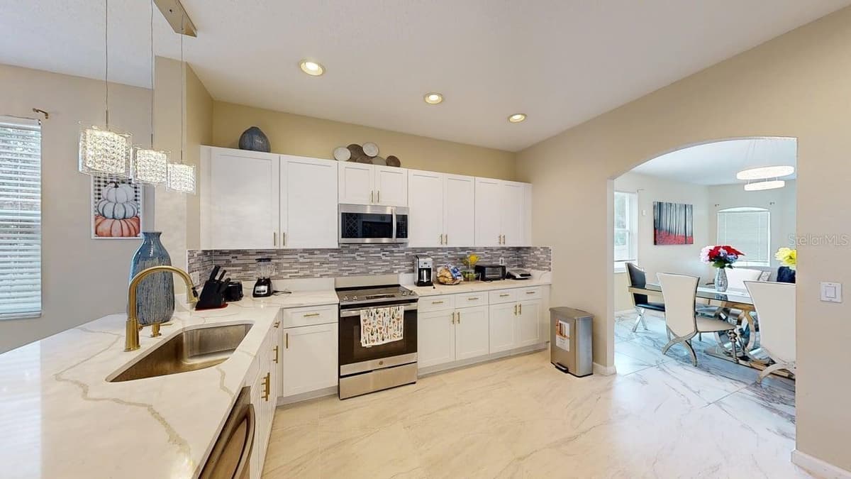 2108 ANCIENT OAK DRIVE — photo 37 of 73
