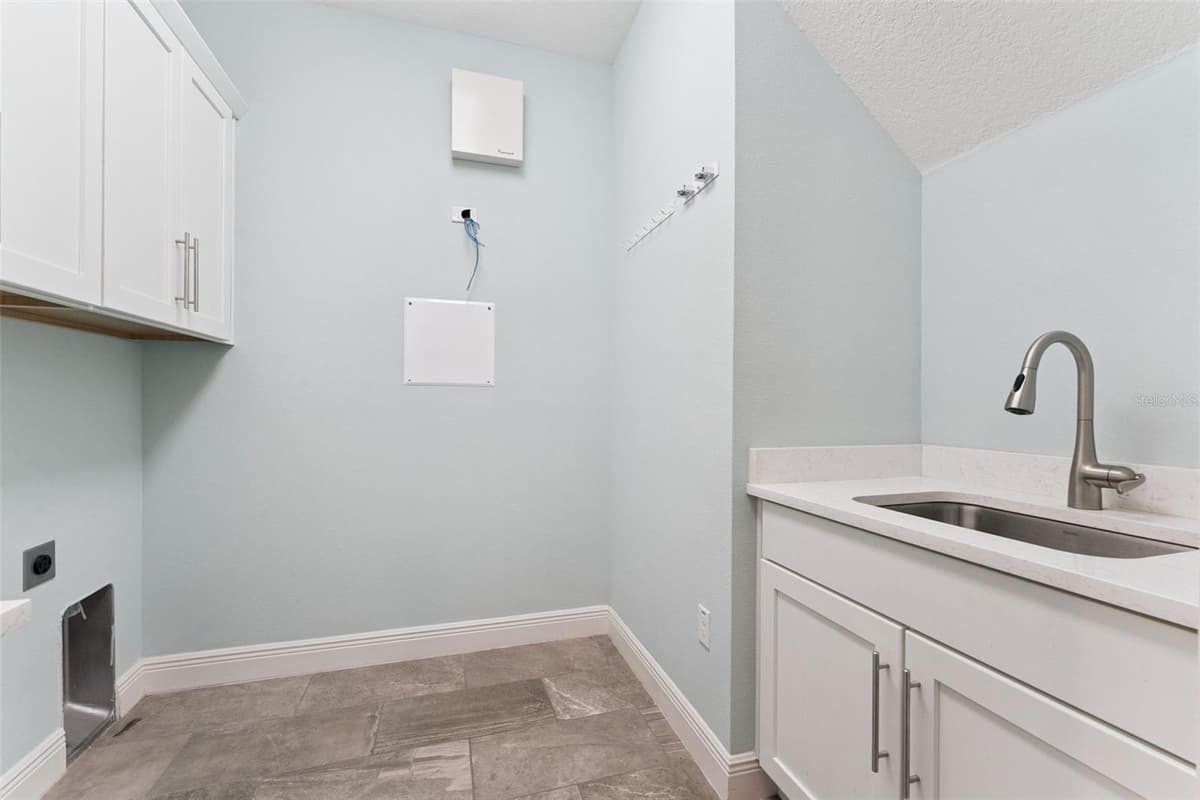 1511 GATEWAY LANE — photo 39 of 71