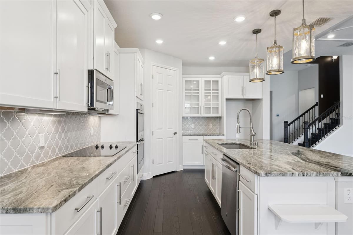 1511 GATEWAY LANE — photo 9 of 71
