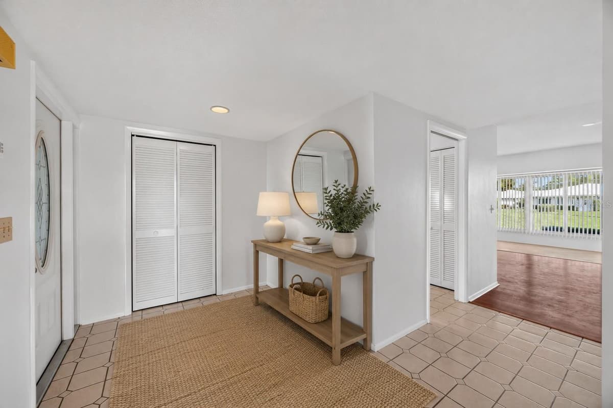 6510 11TH AVENUE — photo 3 of 32