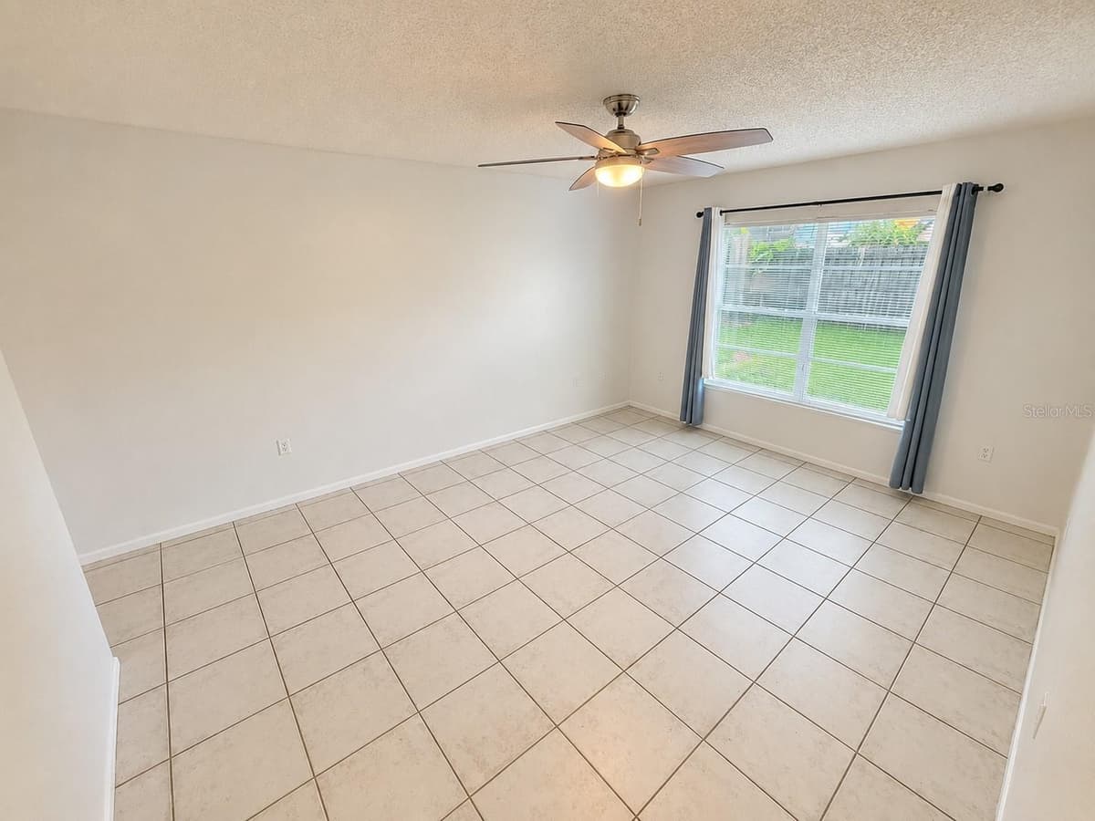 7330 FAIRWOOD AVENUE — photo 20 of 26