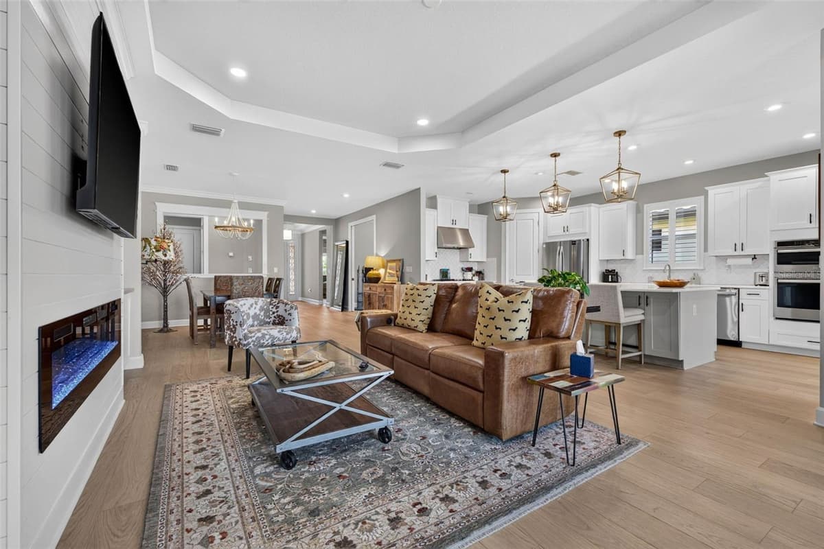 11108 CALLUNA DRIVE — photo 13 of 42