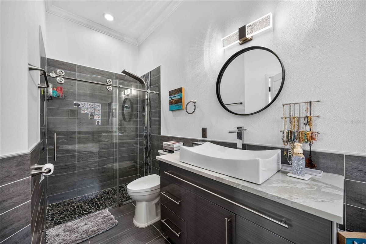 4251 TENNYSON WAY — photo 26 of 38