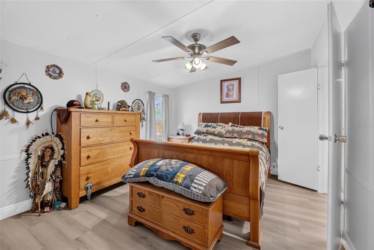 18544 55TH PLACE — photo 13 of 26