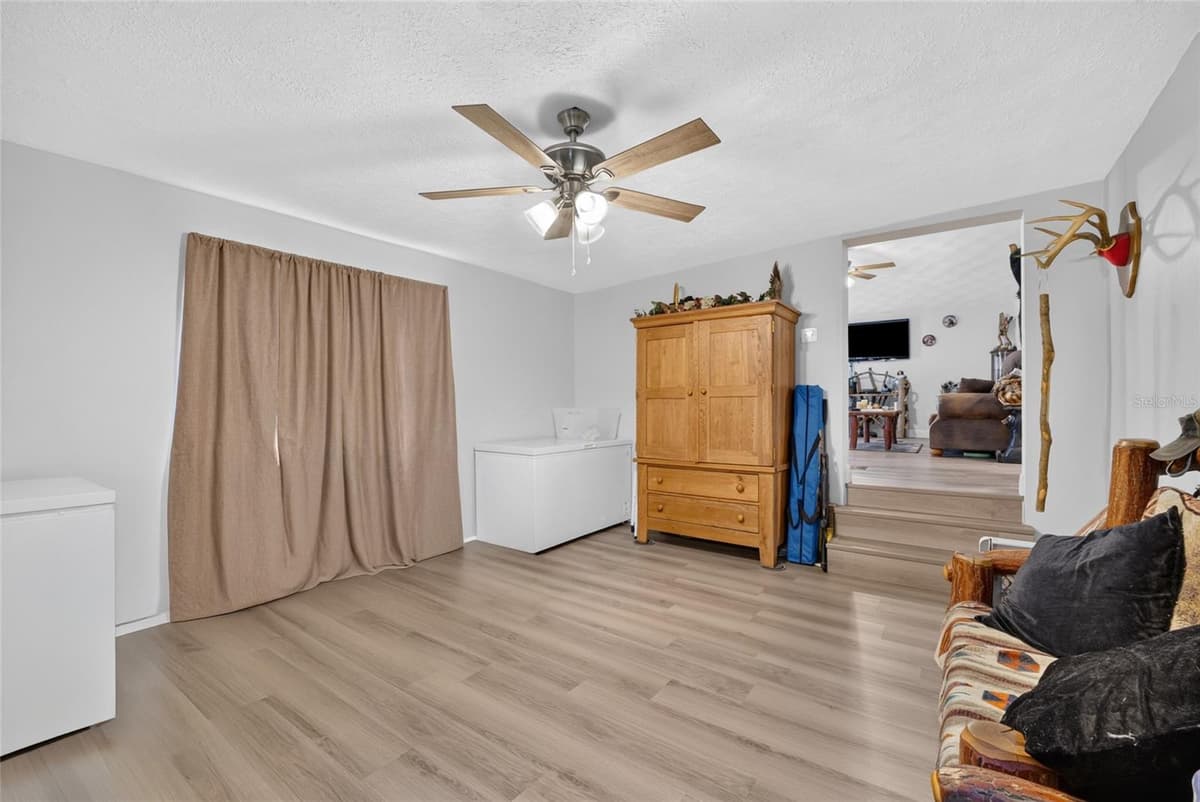 18544 55TH PLACE — photo 5 of 26