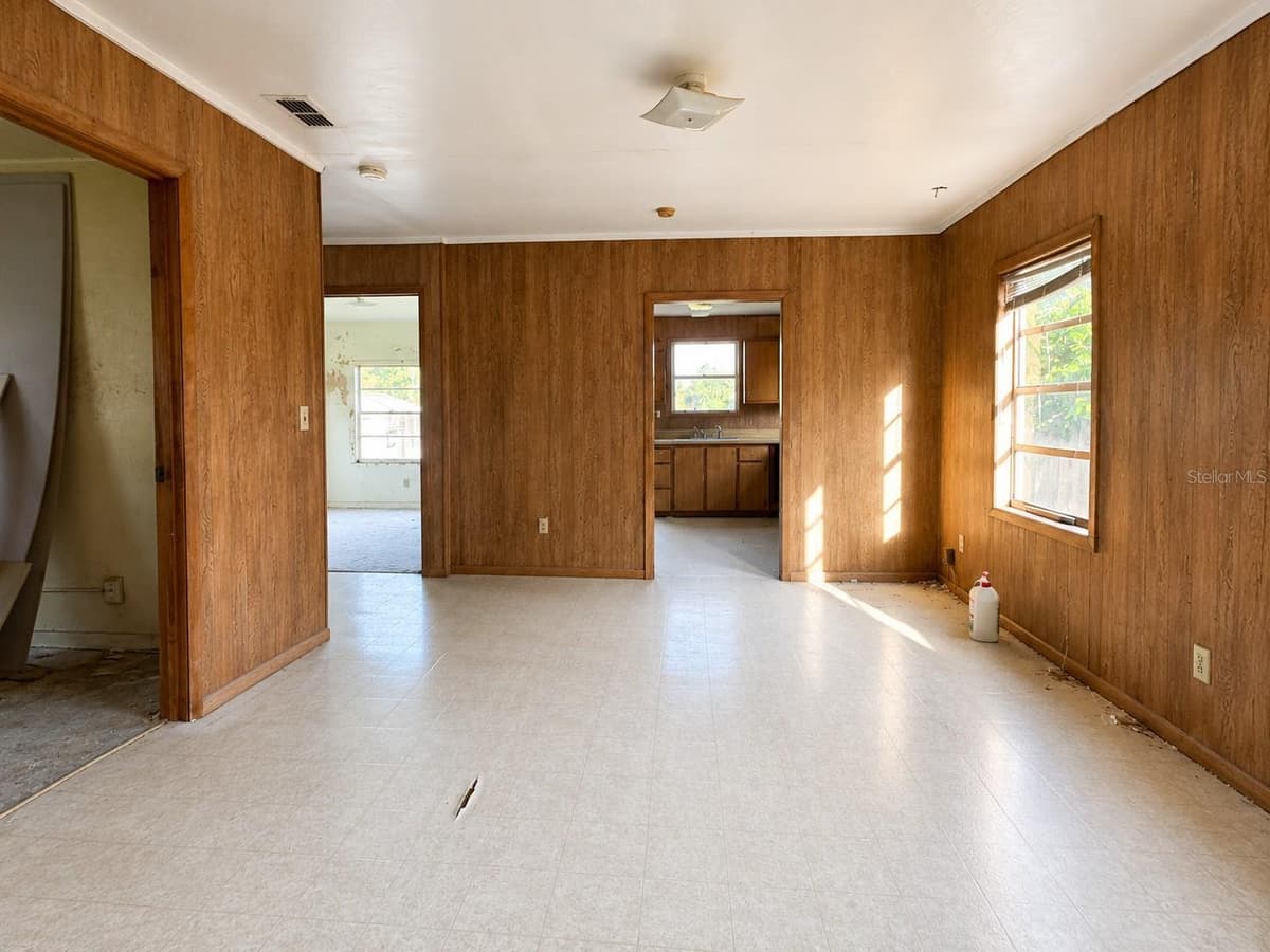 710 SEMINOLE STREET — photo 3 of 7