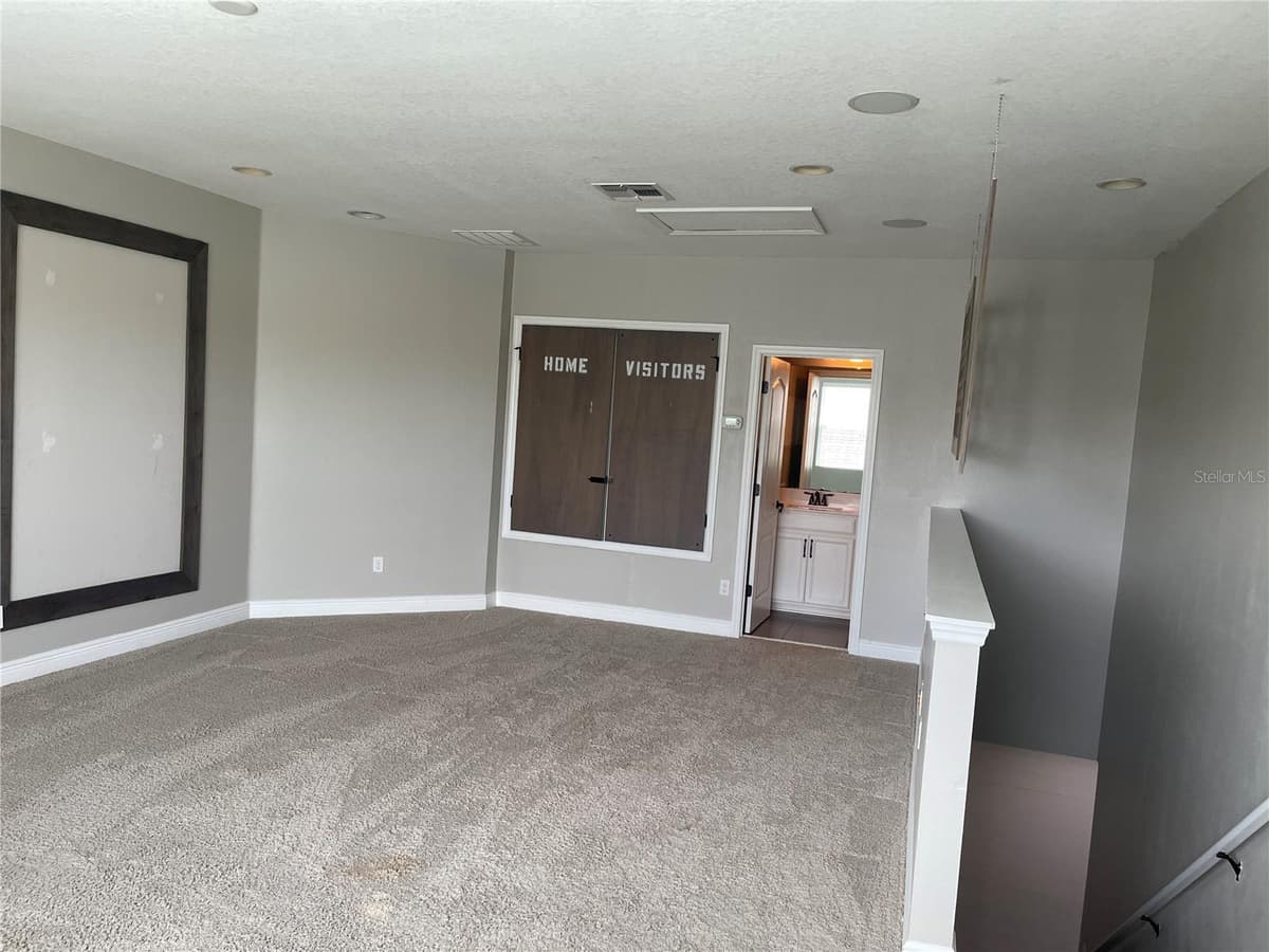 3560 PIXIE LANE — photo 37 of 71