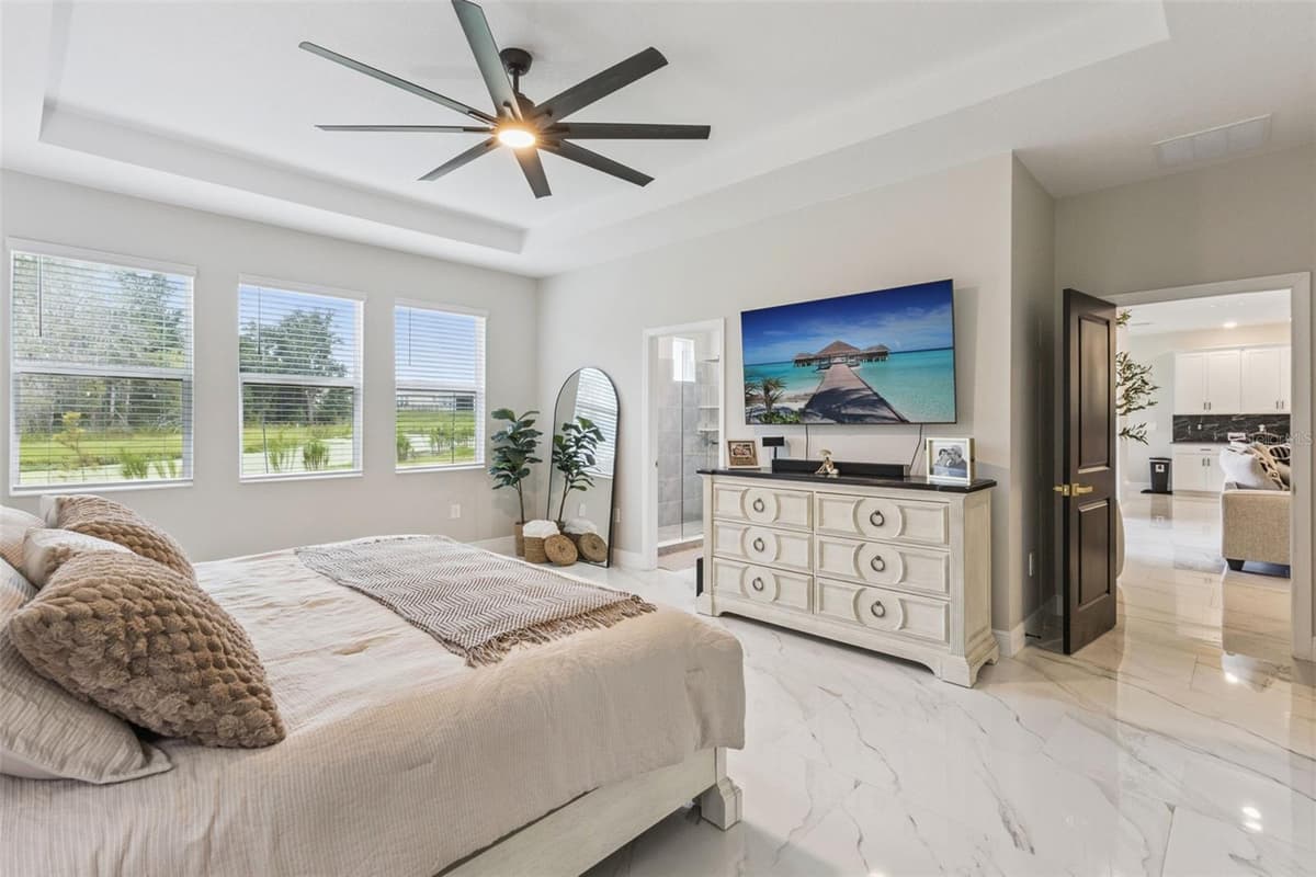 5361 DAGENHAM DRIVE — photo 27 of 91