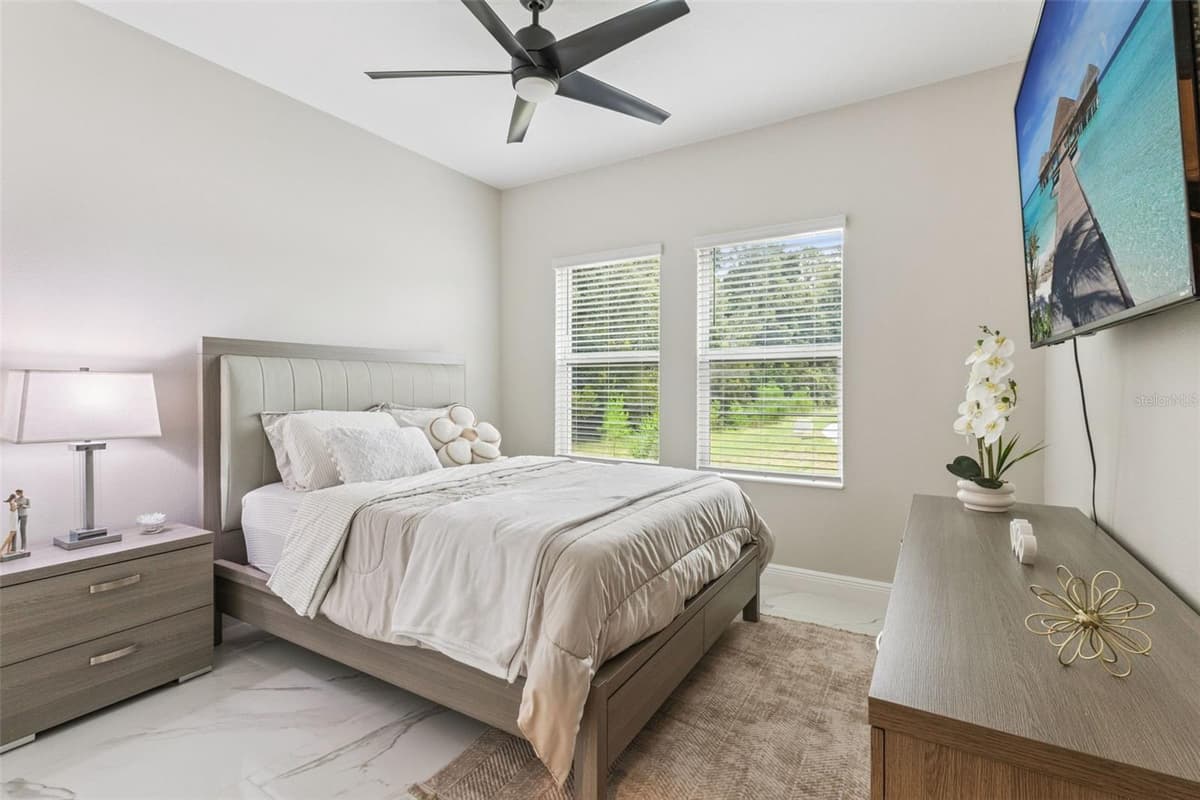 5361 DAGENHAM DRIVE — photo 35 of 91