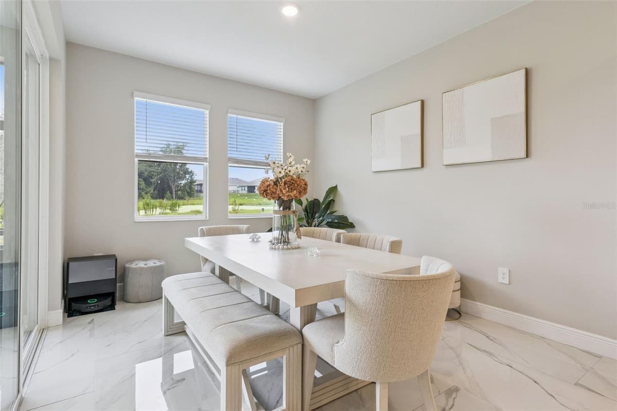 5361 DAGENHAM DRIVE — photo 16 of 91