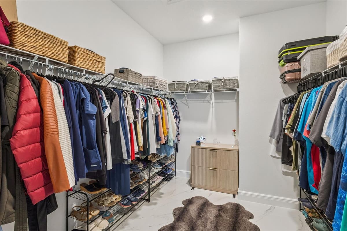 5361 DAGENHAM DRIVE — photo 33 of 91