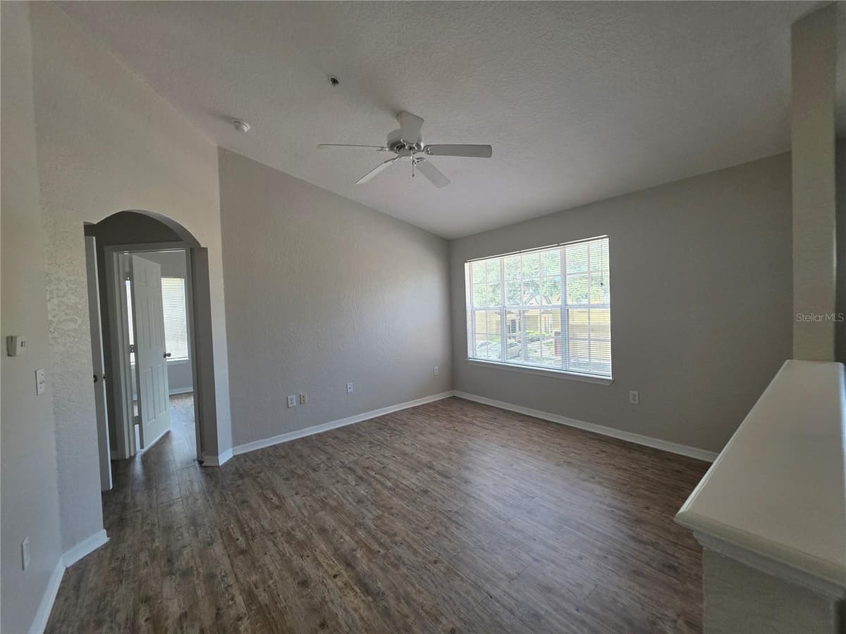 852 GRAND REGENCY POINT — photo 8 of 19