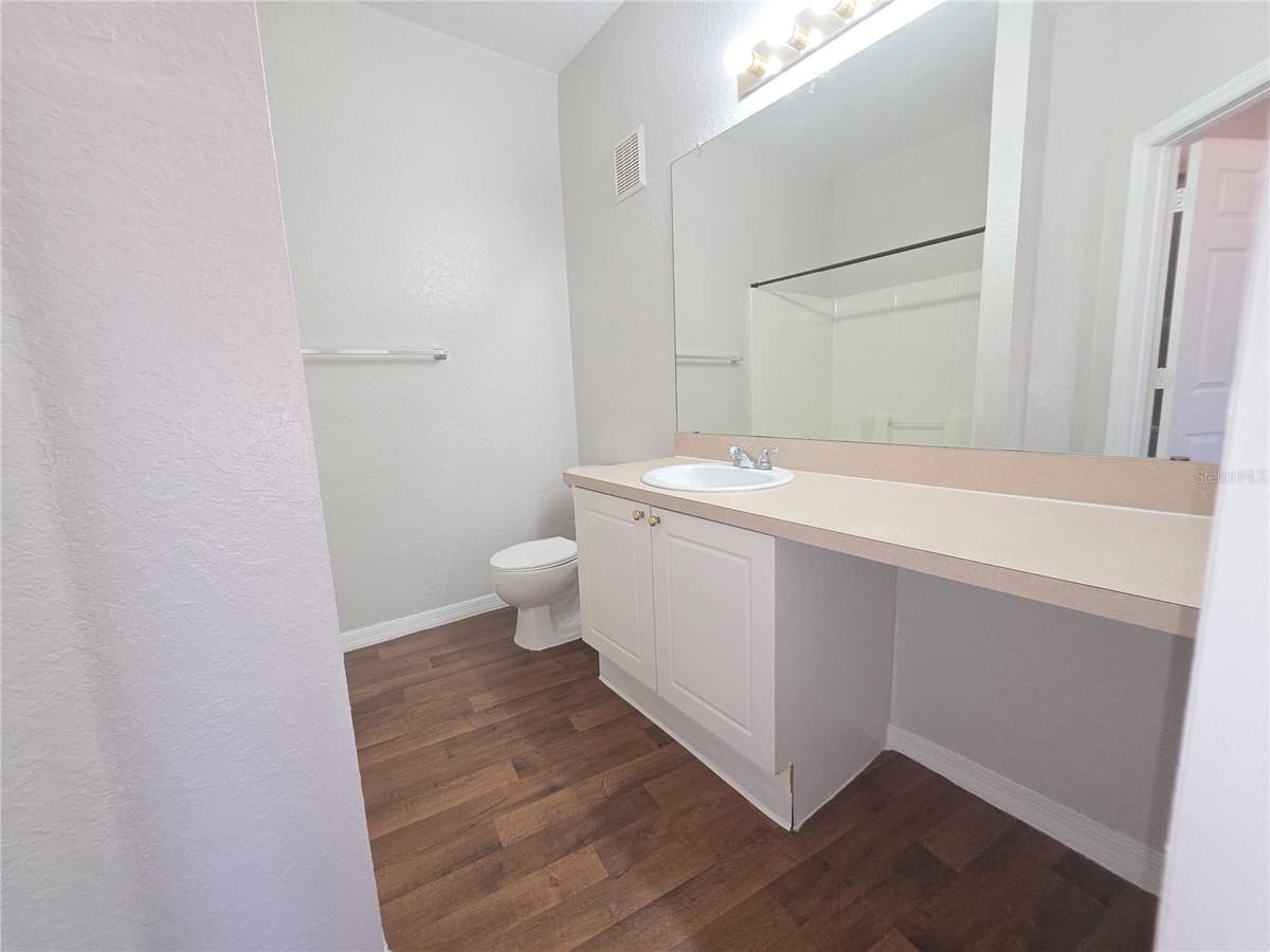 852 GRAND REGENCY POINT — photo 16 of 19