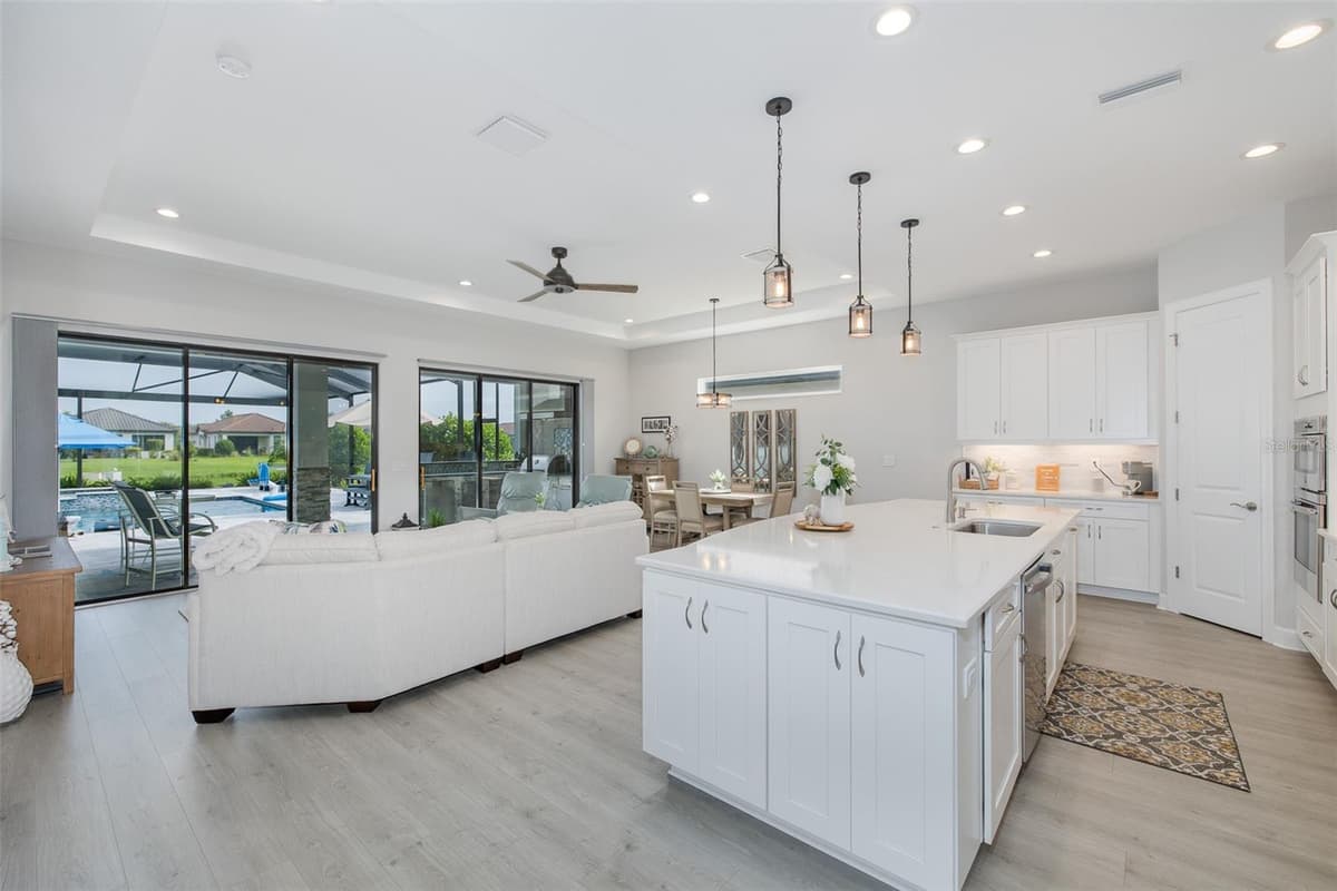 3095 FORSYTHIA DRIVE — photo 30 of 96