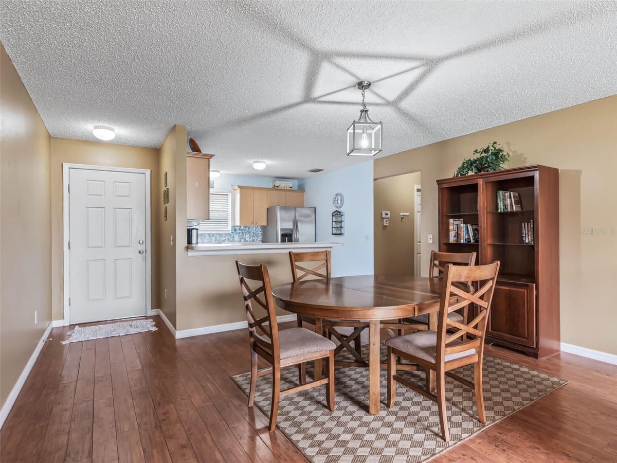 897 LIVINGSTON LOOP — photo 7 of 34