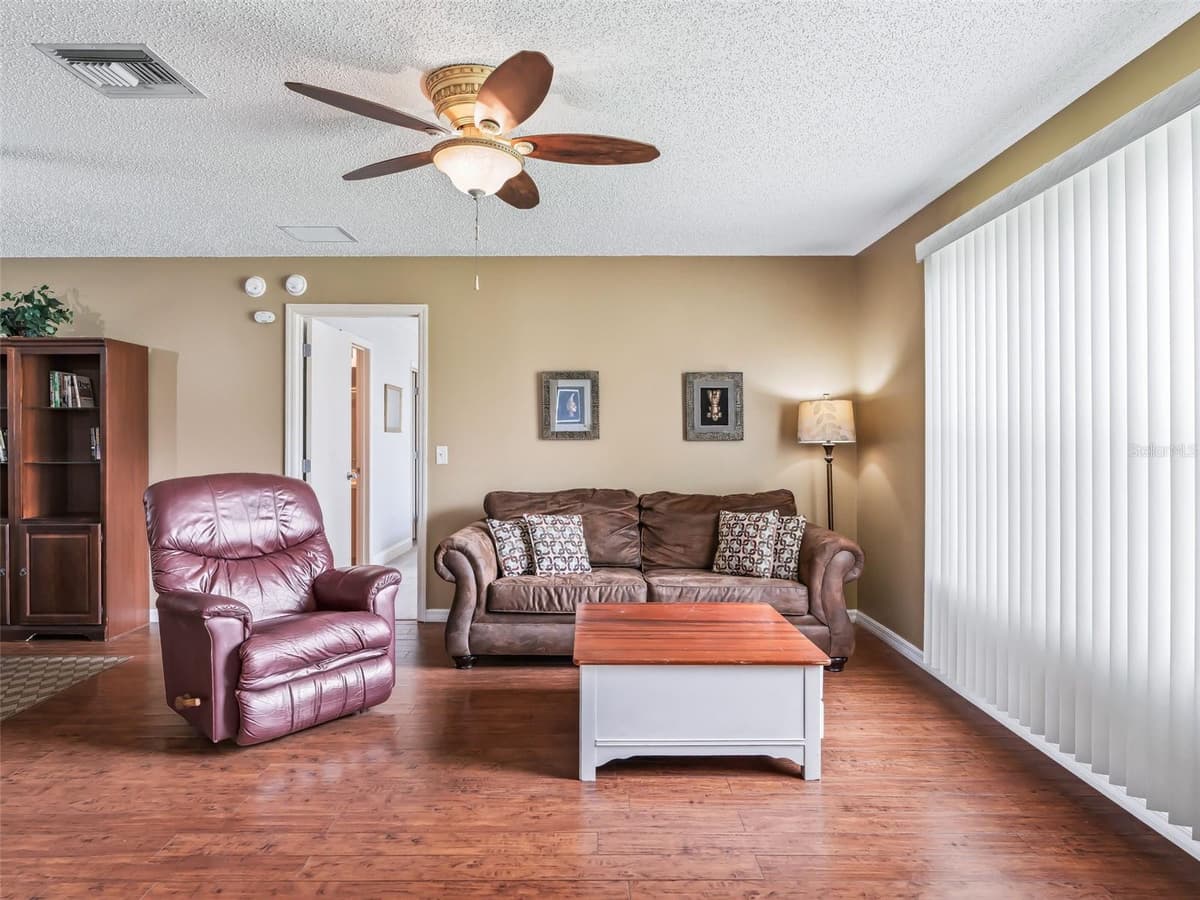 897 LIVINGSTON LOOP — photo 12 of 34